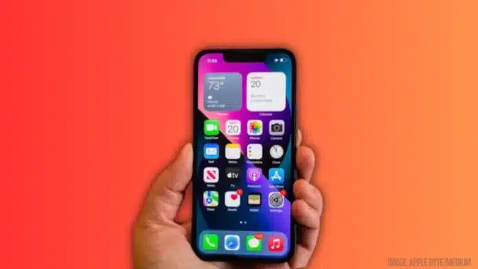 Image: How to Check Which Apps Are Using the Most Data on iPhone, Credit: Vikk/Unplux